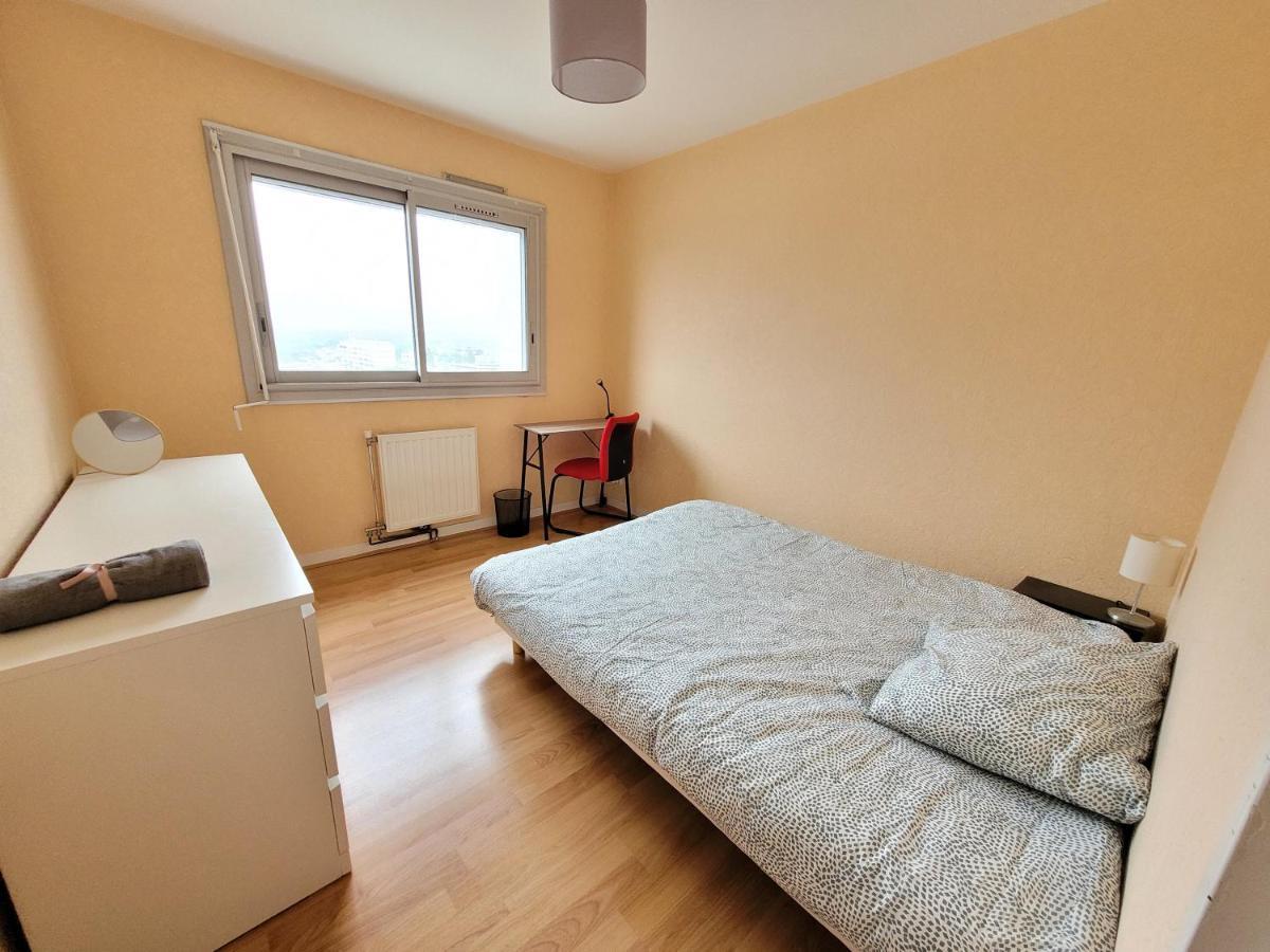 Appartement T5 Avec 4 Lits Doubles เบรสต์ ภายนอก รูปภาพ
