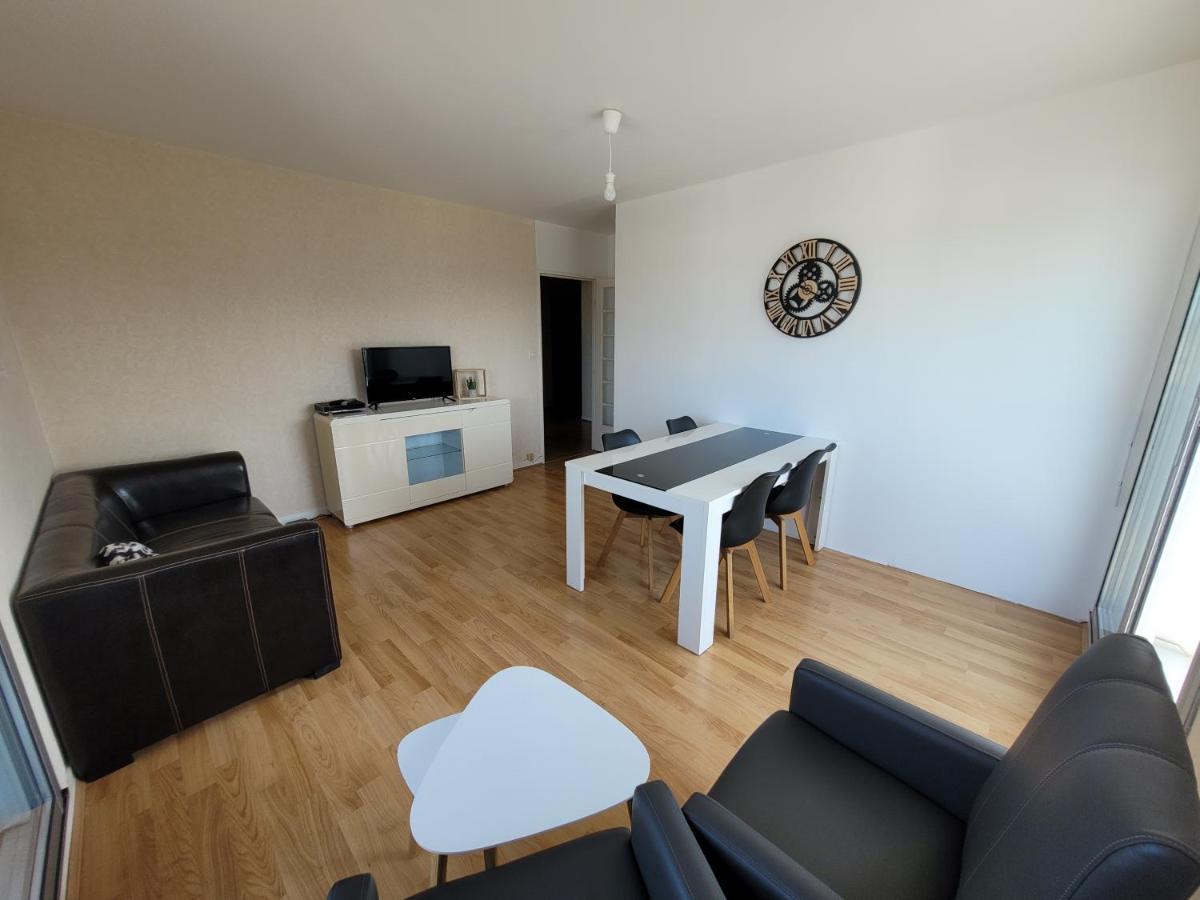 Appartement T5 Avec 4 Lits Doubles เบรสต์ ภายนอก รูปภาพ